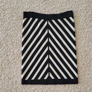 Chic Black and White Striped Skirt